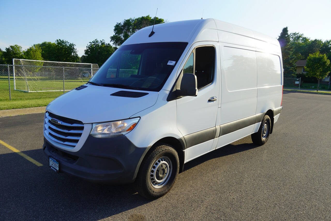 Used 2020 Freightliner Sprinter 2500 RWD image 9