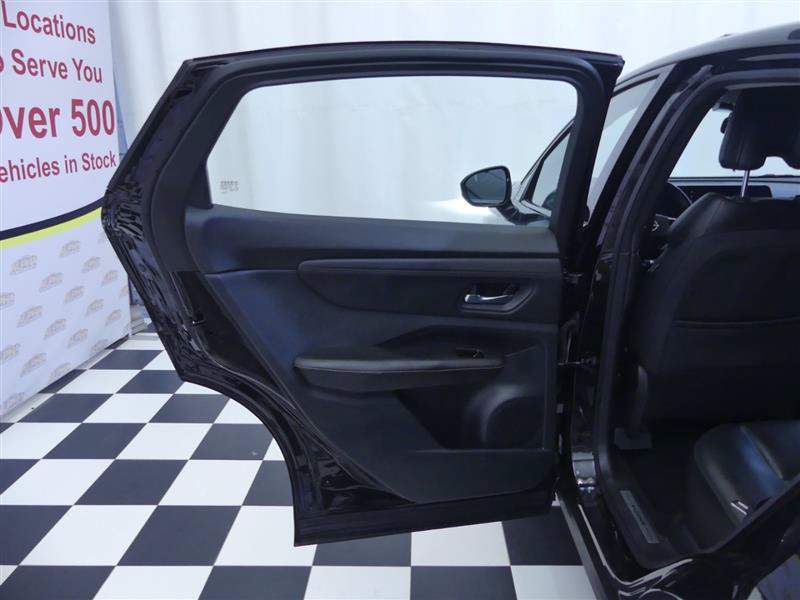 Used 2023 Nissan Ariya AWD image 24