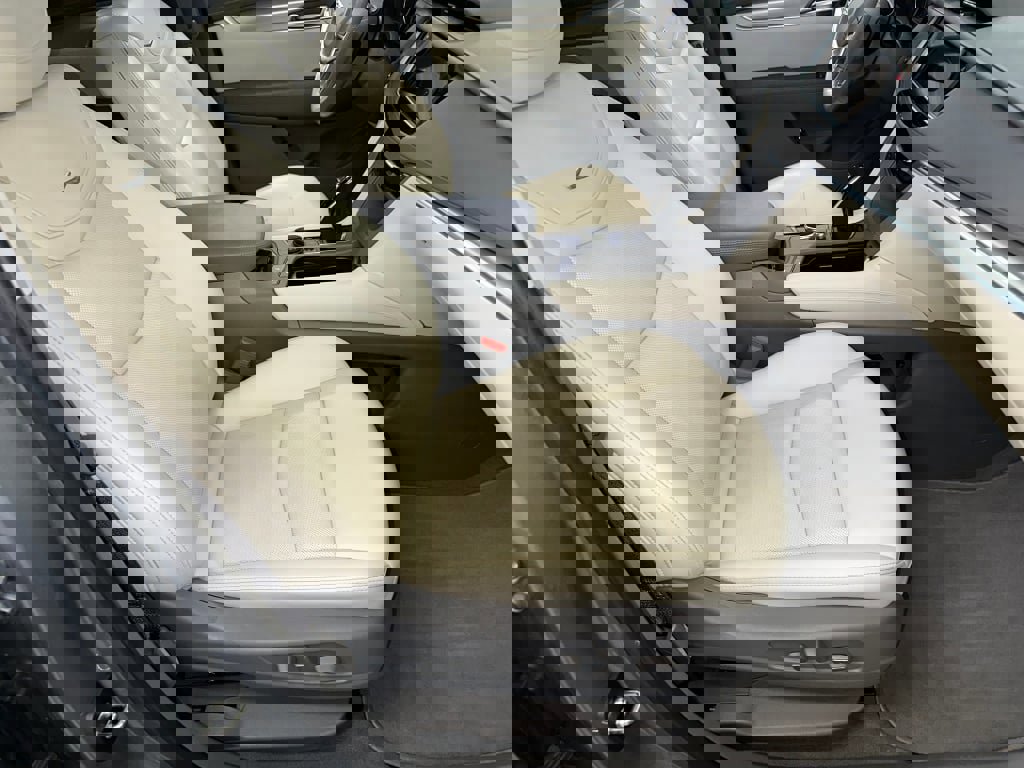 Certified 2023 Cadillac XT5 Premium Luxury image 36