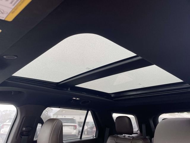 Certified 2022 Ford Explorer King Ranch w/ Class IV Trailer Tow Package image 21