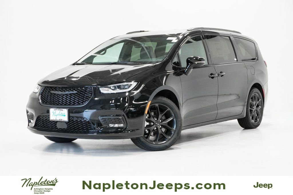 New 2026 Chrysler Pacifica Select w/ S Appearance Package