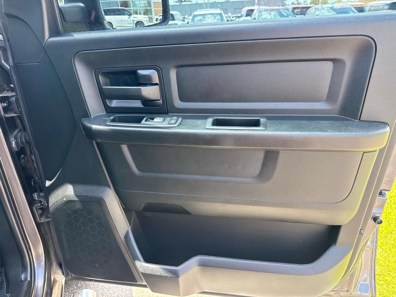 Used 2018 RAM 1500 Express w/ Express Value Package RWD image 15