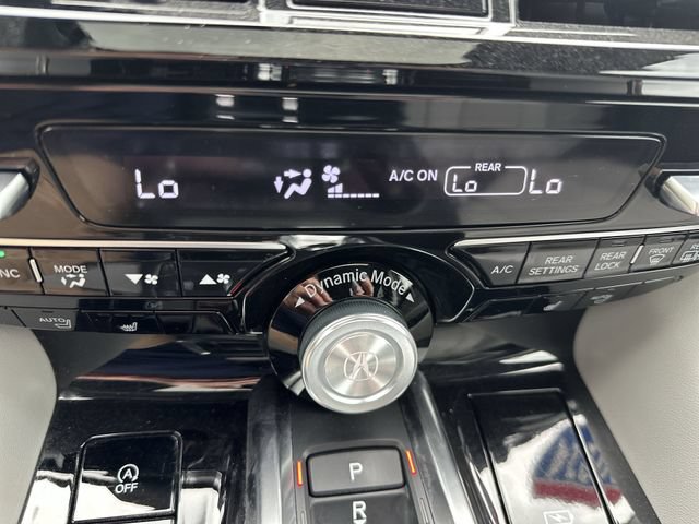 Used 2024 Acura MDX SH-AWD w/ Technology Package image 21