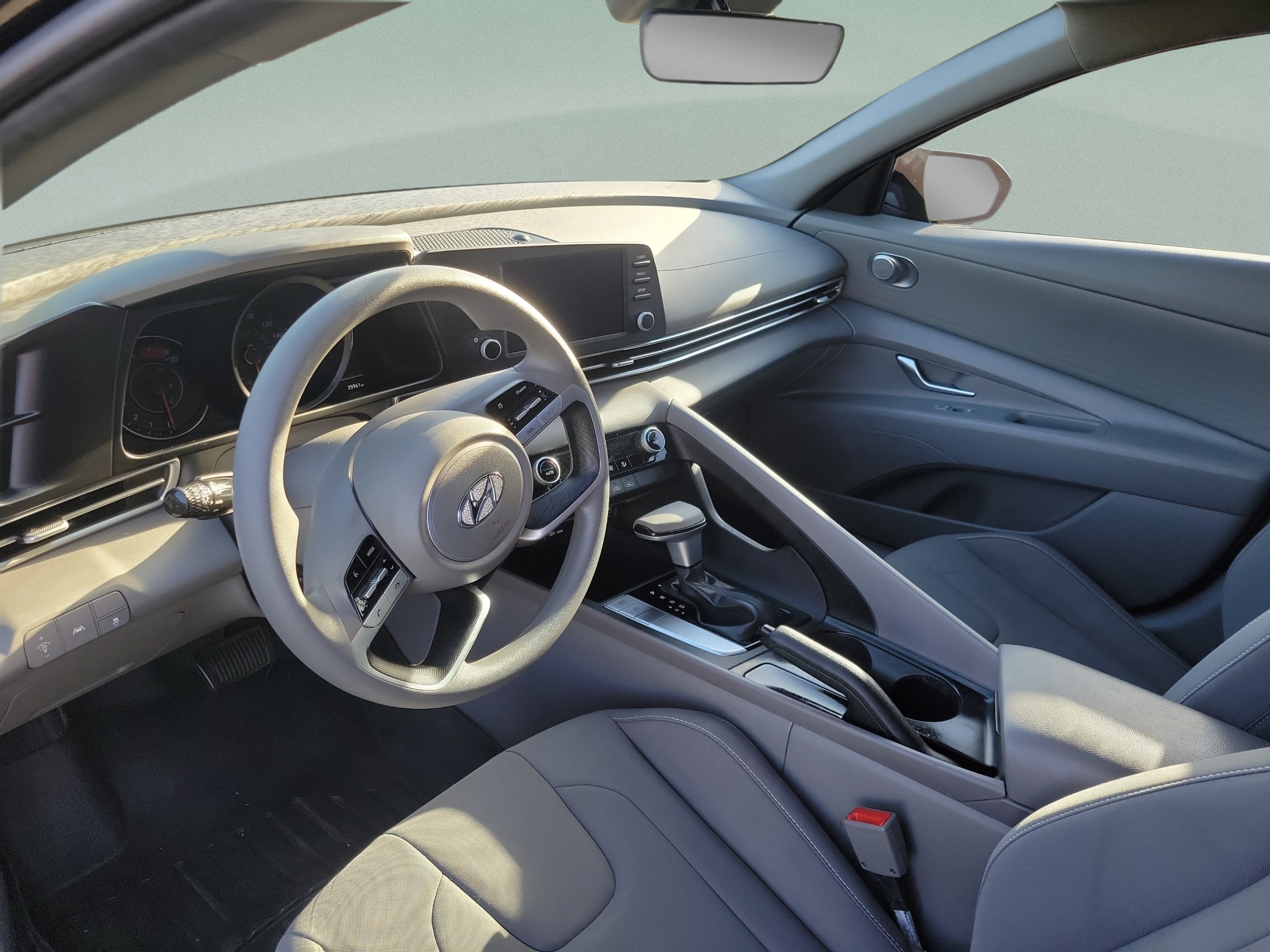 Used 2022 Hyundai Elantra SEL FWD image 10