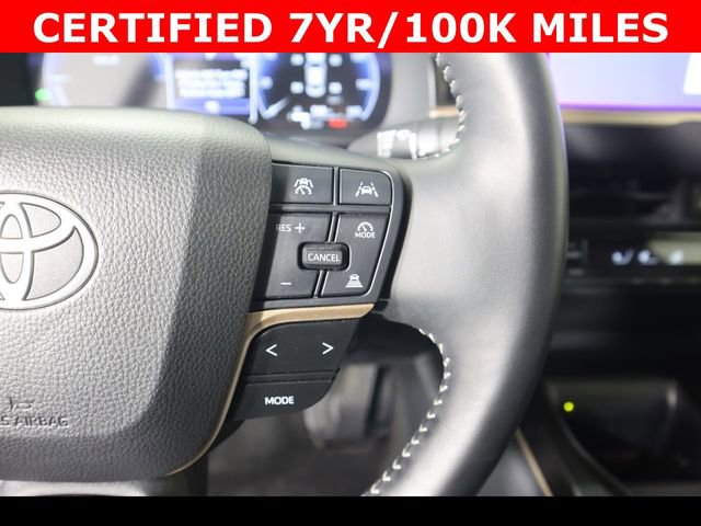 Used 2025 Toyota Crown XLE image 23