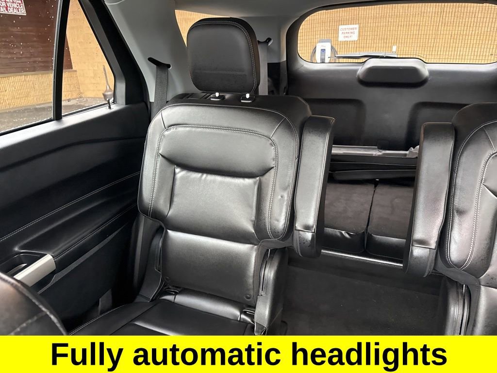 Used 2022 Ford Explorer XLT w/ Equipment Group 202A image 14