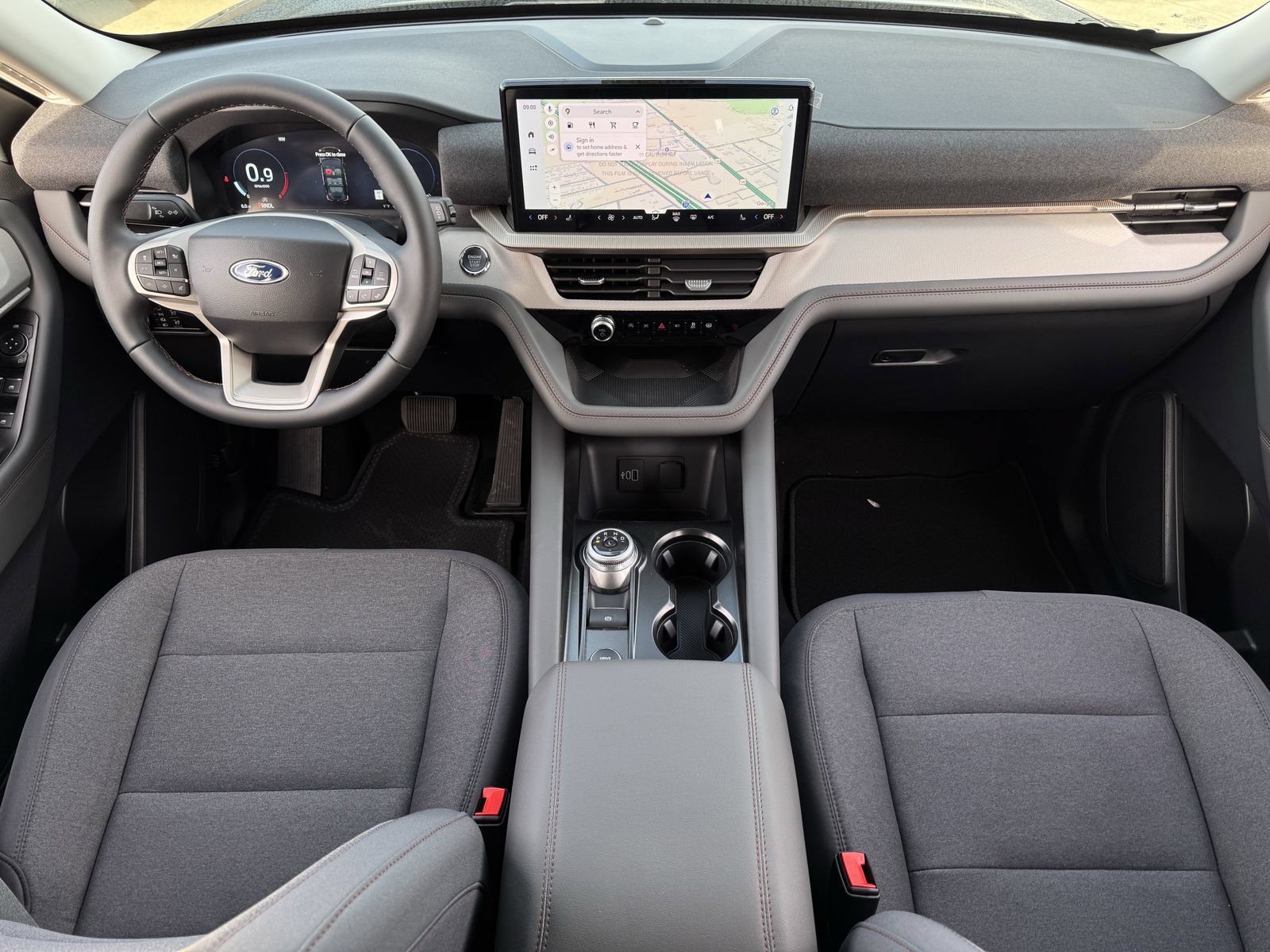 New 2026 Ford Explorer Active RWD image 9