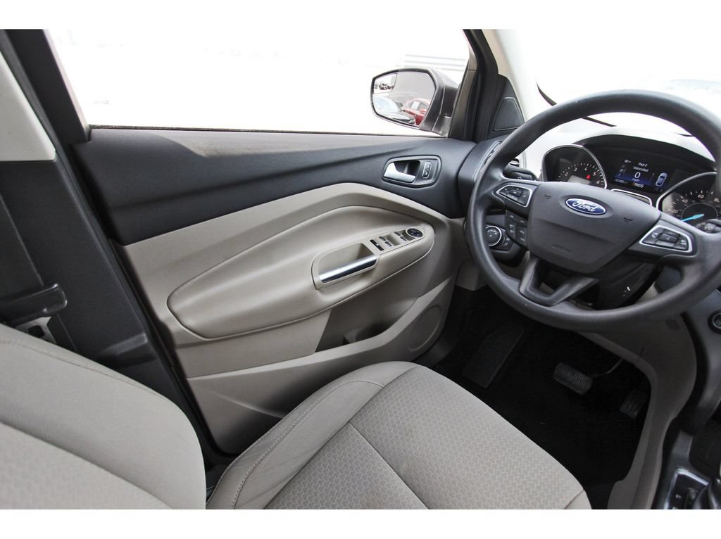 Used 2019 Ford Escape SE FWD image 8