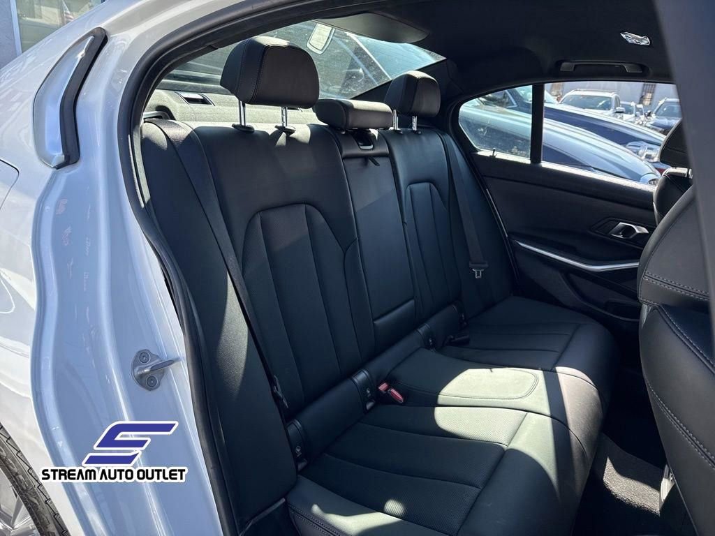 Used 2024 BMW 330i xDrive Sedan w/ Convenience Package image 12