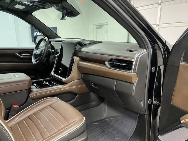 Used 2025 GMC Yukon Denali Ultimate w/ LPO, Floor Liner Package AWD/4WD image 58