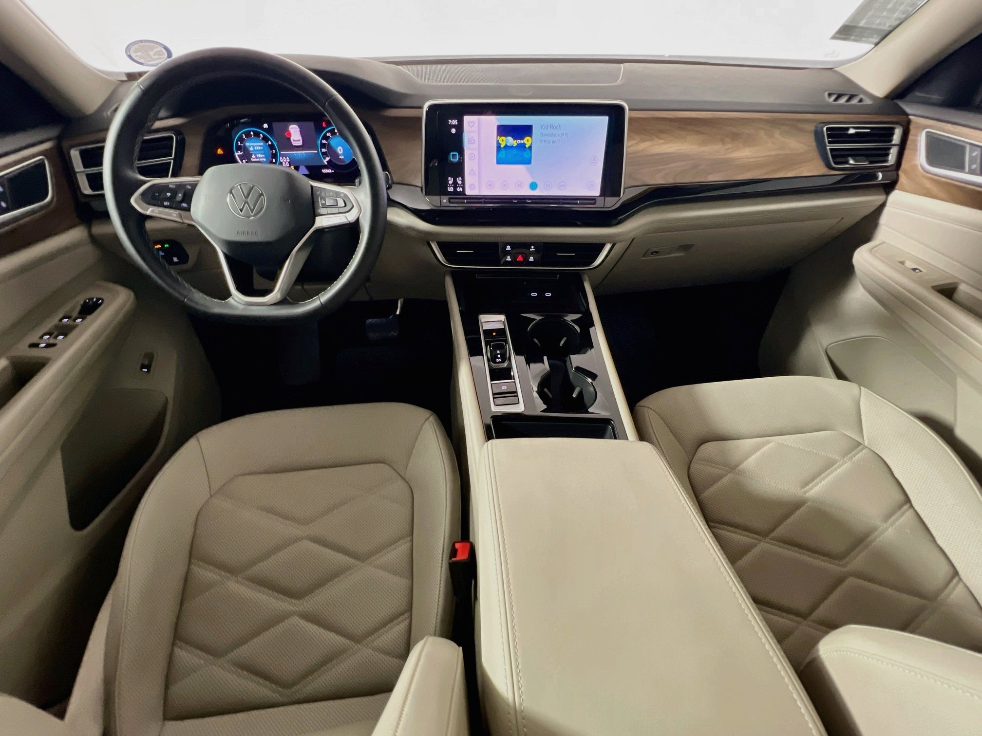 Used 2024 Volkswagen Atlas SE FWD image 29