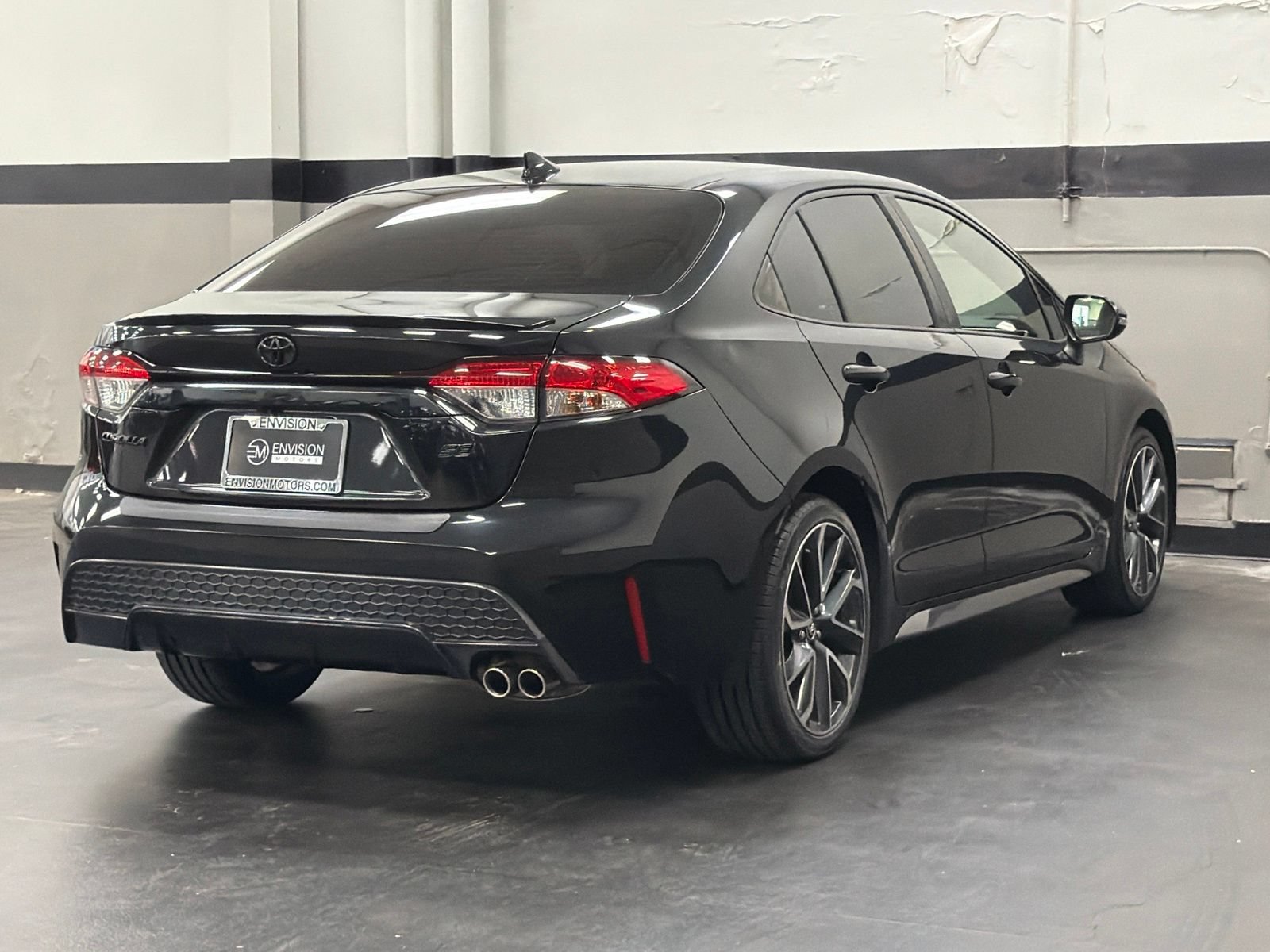 Used 2021 Toyota Corolla SE w/ SE Premium Package FWD image 11