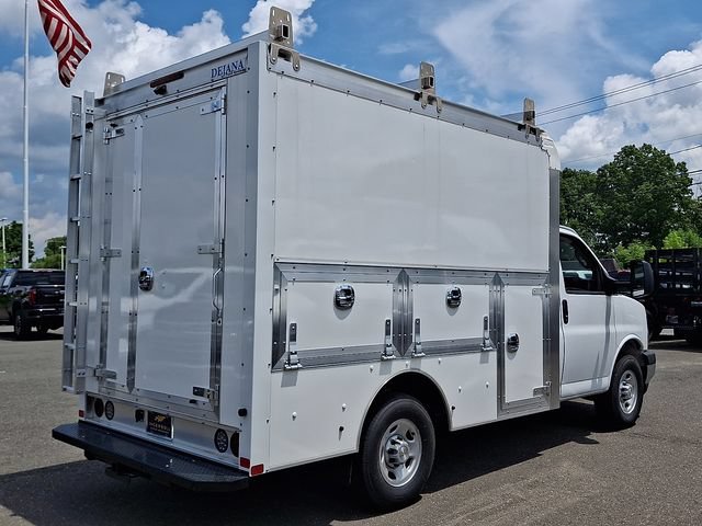 New 2026 Chevrolet Express 3500 w/ Power Convenience Package RWD image 4