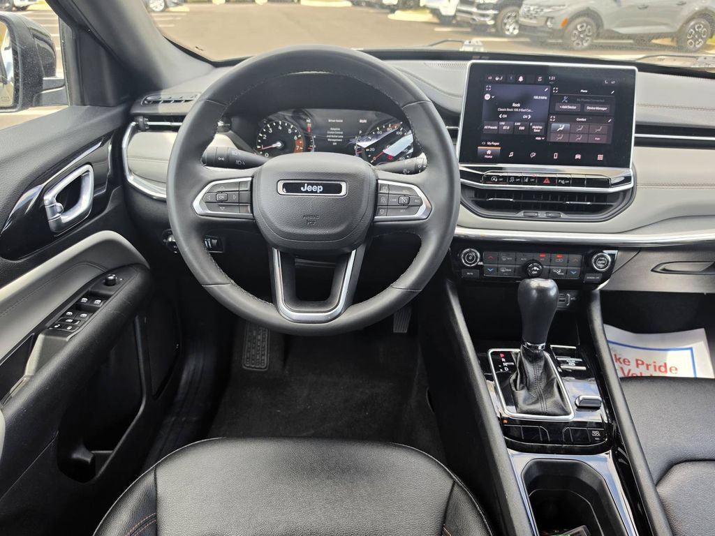 Used 2024 Jeep Compass Limited AWD/4WD image 8