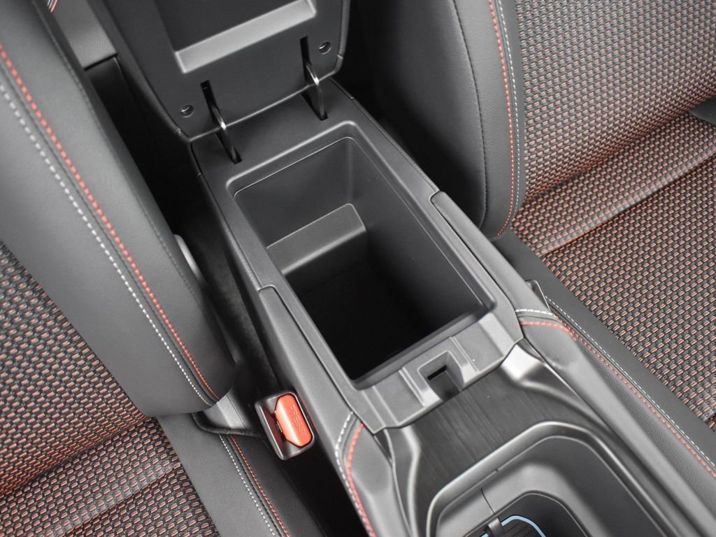 New 2026 Nissan Kicks SR w/ Illumination Package image 24