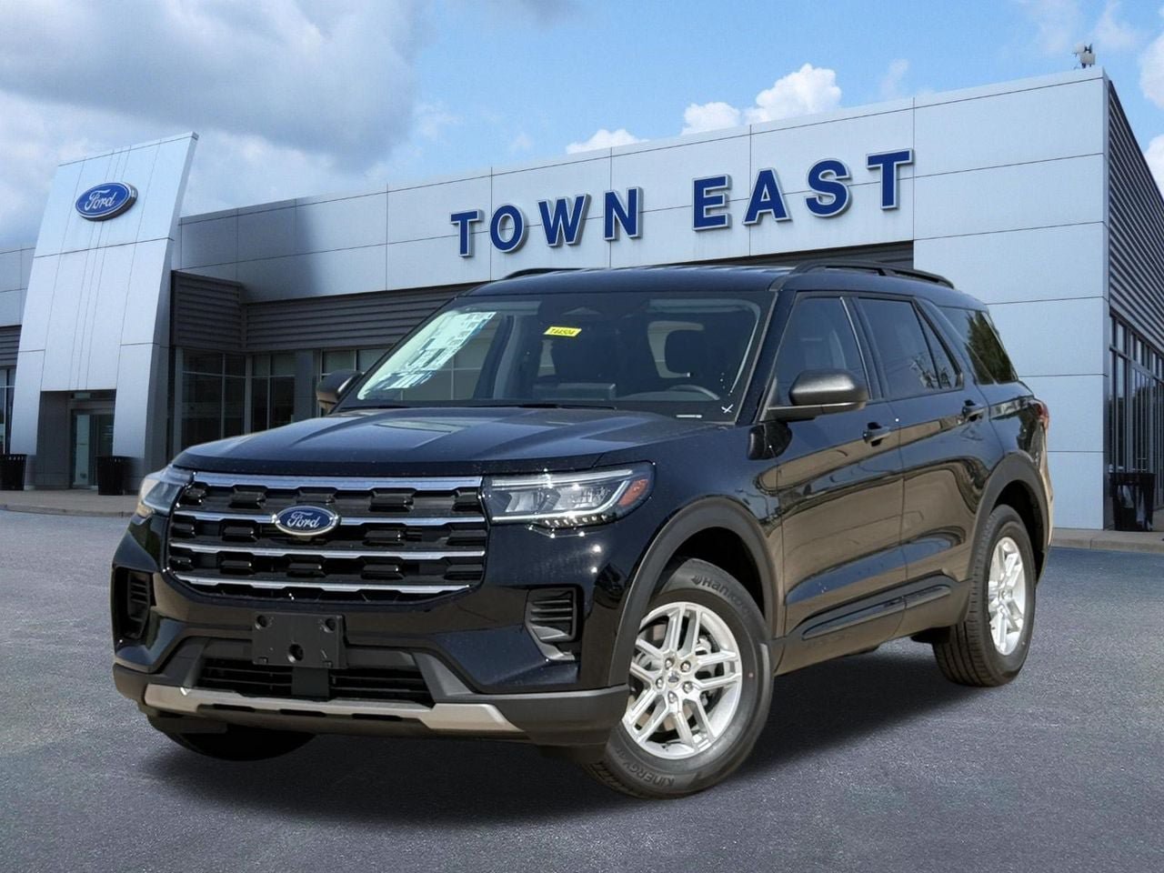 New 2026 Ford Explorer Active RWD image 1