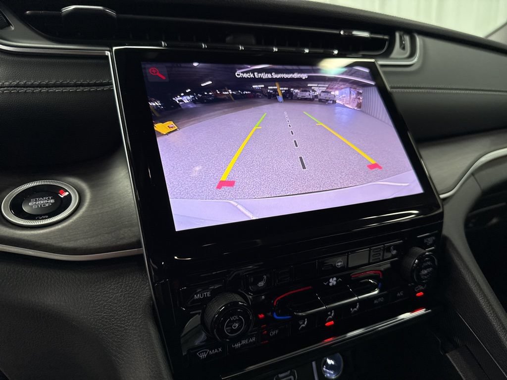 New 2025 Jeep Grand Cherokee L Limited AWD/4WD image 27
