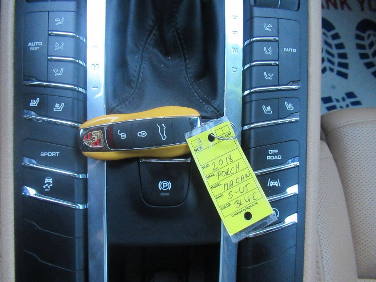 Used 2018 Porsche Macan S image 27