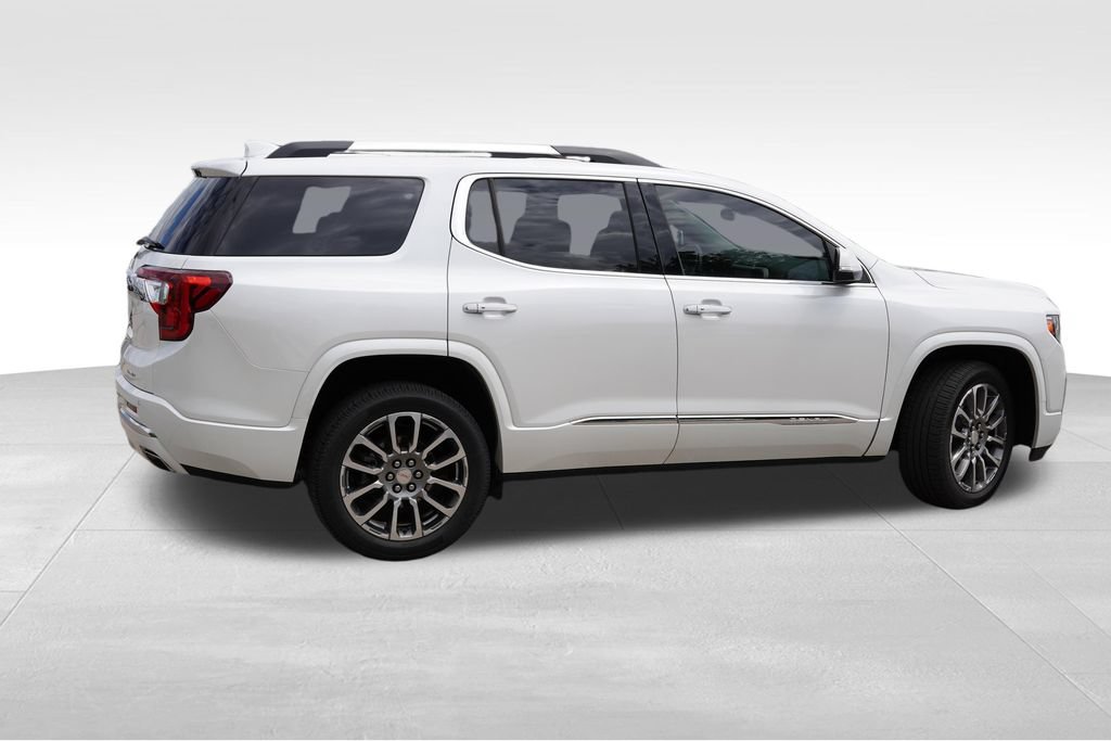 Certified 2022 GMC Acadia Denali w/ Trailering Package AWD/4WD image 4