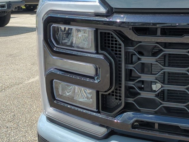 New 2026 Ford F250 4x4 Crew Cab Super Duty image 10