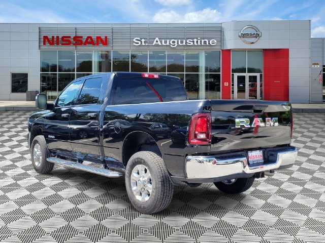 Used 2025 RAM 2500 Big Horn AWD/4WD image 4