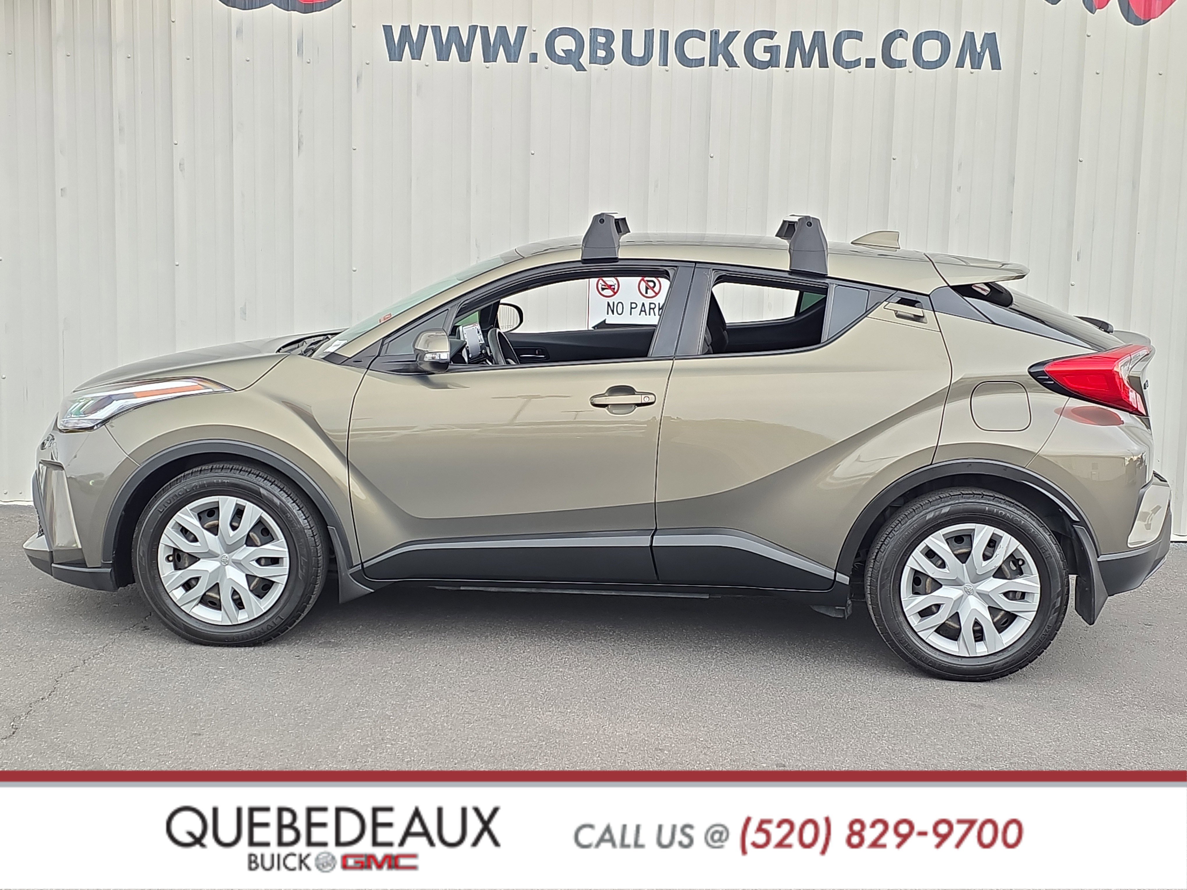 Used 2021 Toyota C-HR LE FWD image 4