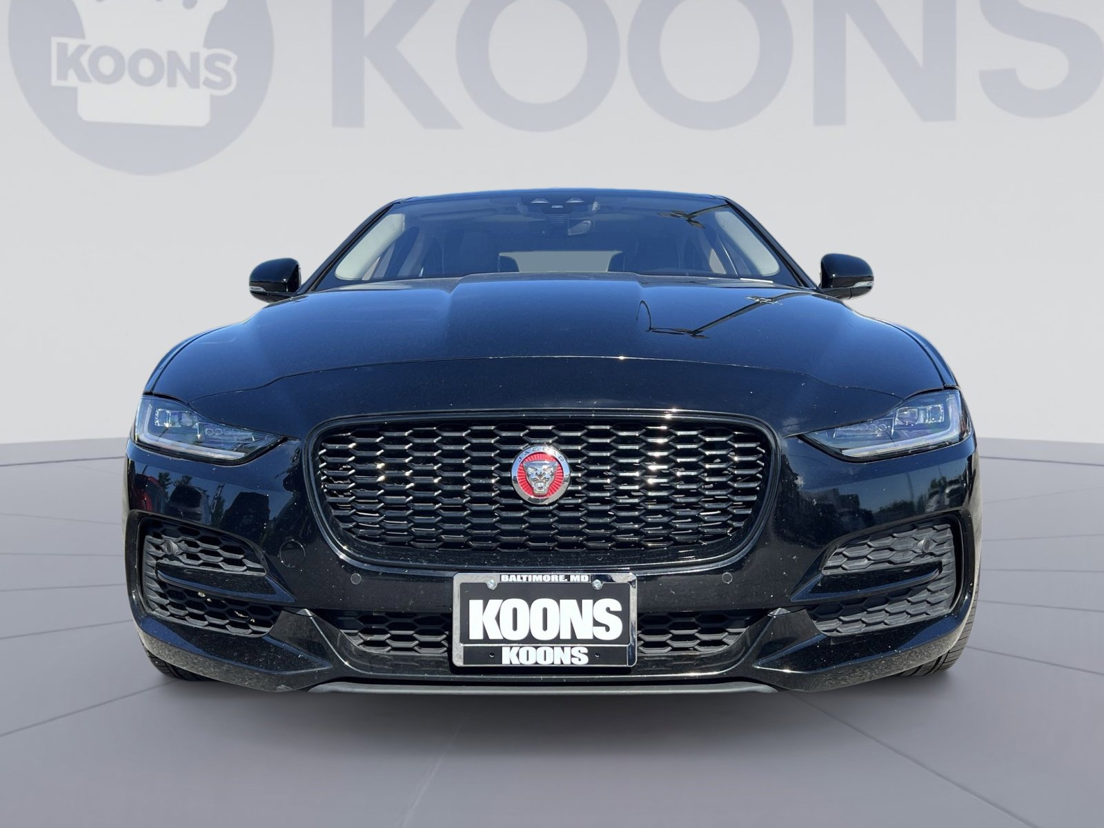 Used 2020 Jaguar XE S RWD image 19