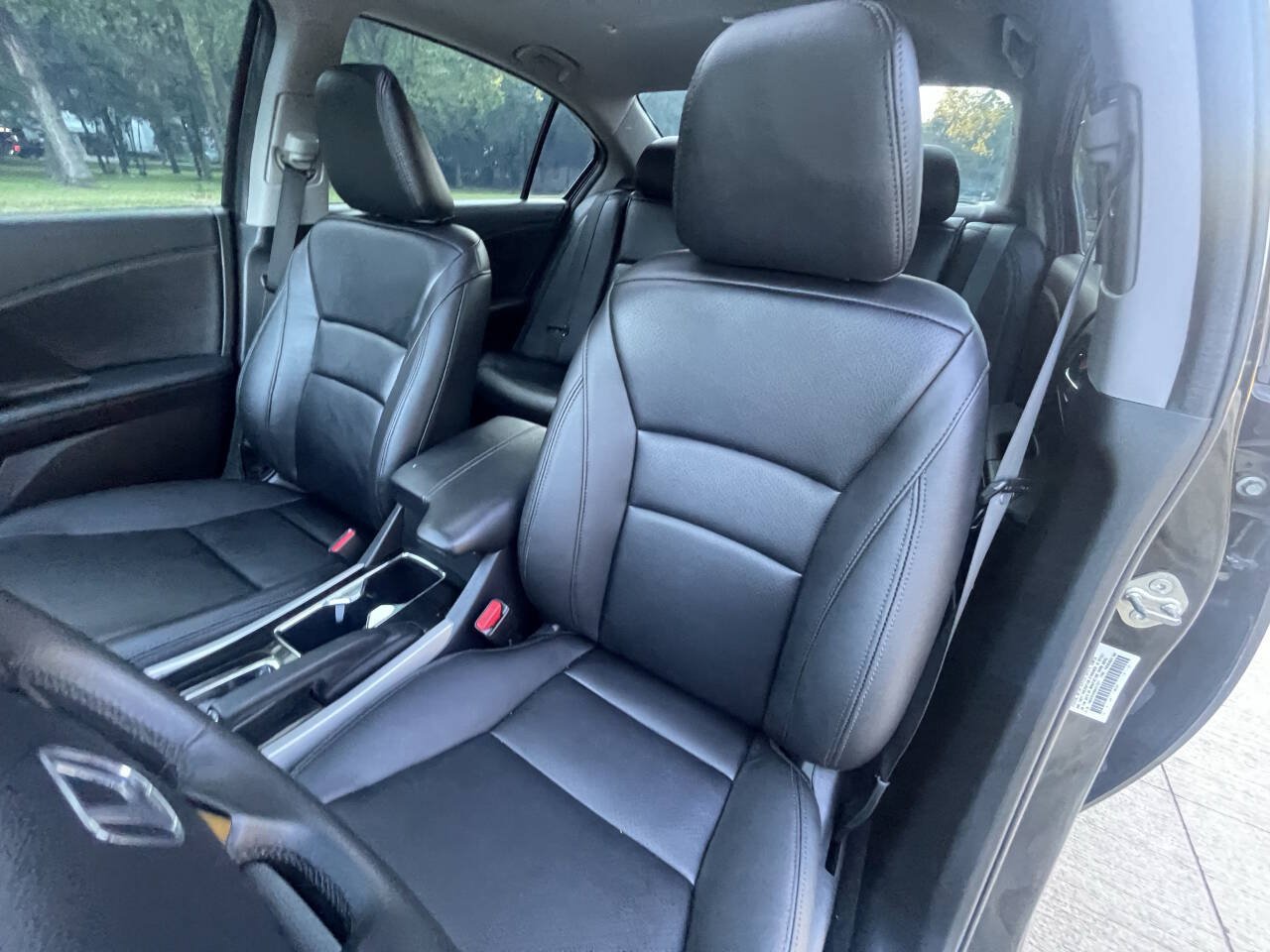 Used 2016 Honda Accord EX-L image 12