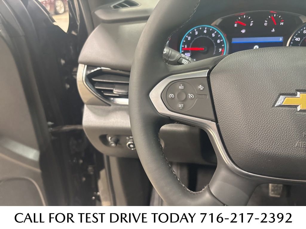 Used 2023 Chevrolet Traverse LT image 21