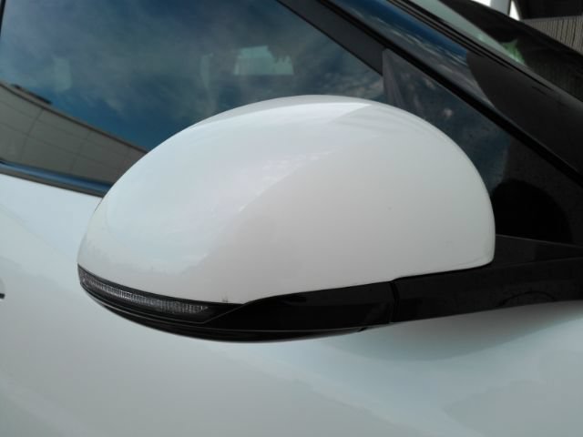 Used 2024 Genesis GV60 RWD image 22