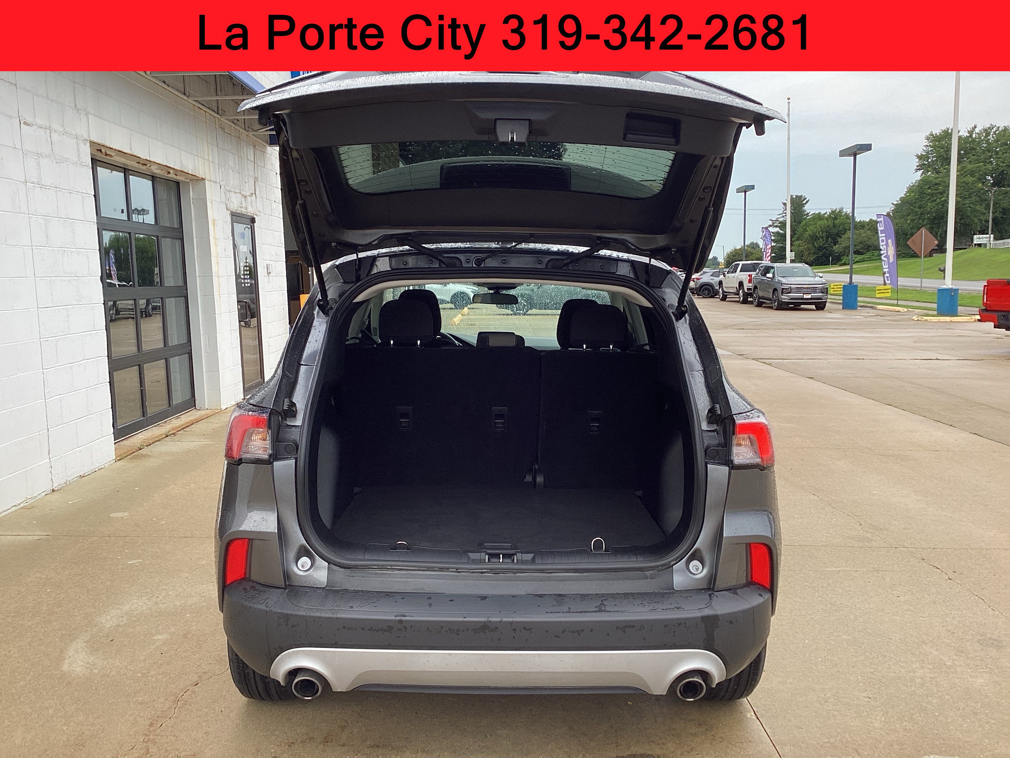 Used 2022 Ford Escape SE FWD image 8