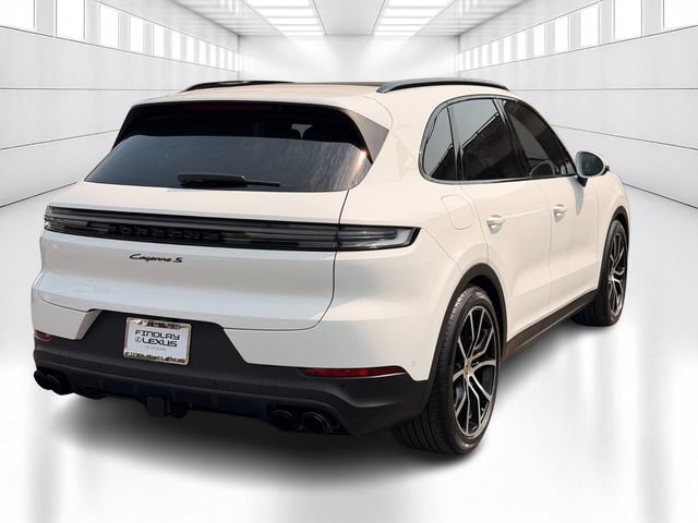 Used 2024 Porsche Cayenne S AWD/4WD image 5