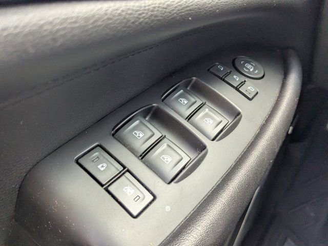 Used 2020 Cadillac Escalade Luxury w/ Escalade Sport Edition RWD image 23