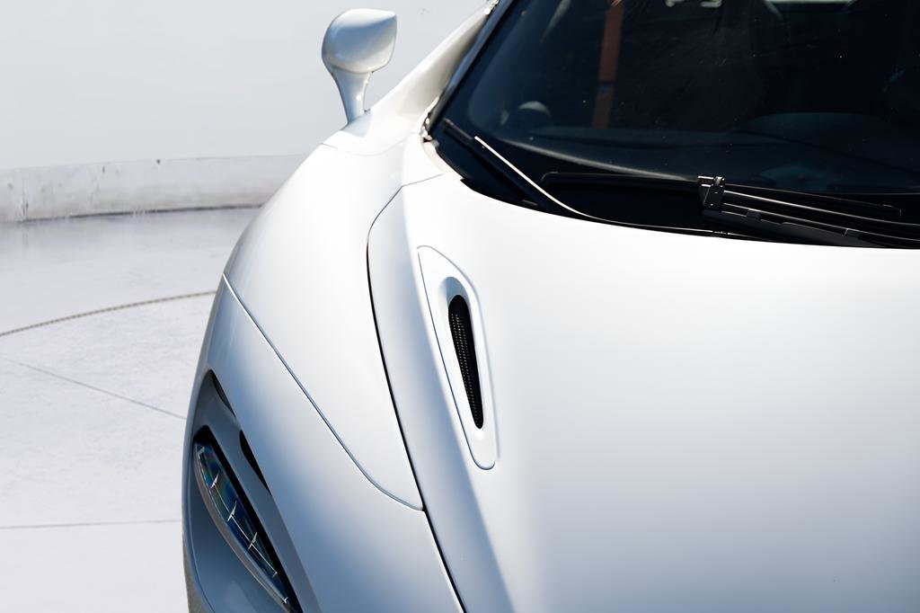 New 2026 McLaren 750S image 25