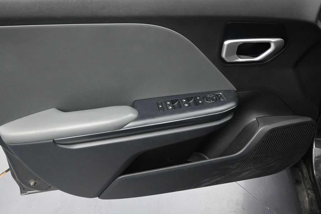 Used 2025 Kia K4 FWD image 10