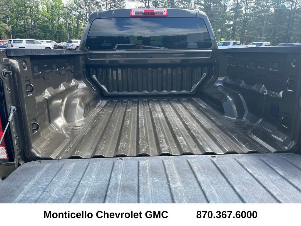 Used 2024 Chevrolet Colorado W/T RWD image 26