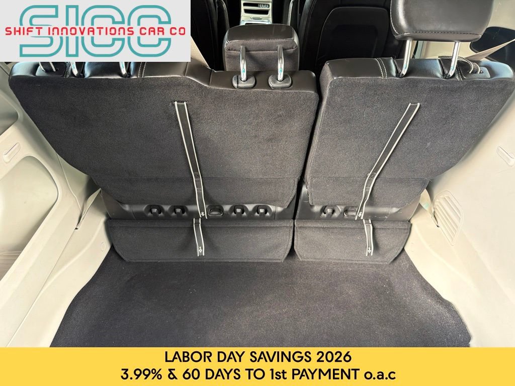 Used 2024 Chrysler Pacifica Touring-L FWD image 24