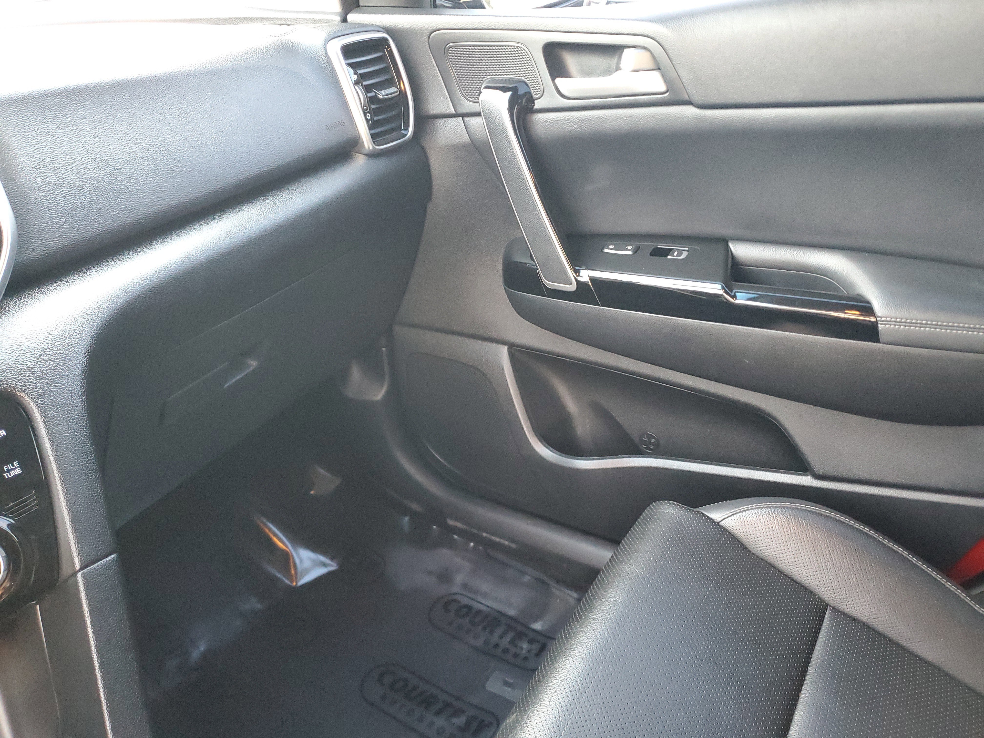 Used 2020 Kia Sportage EX image 22