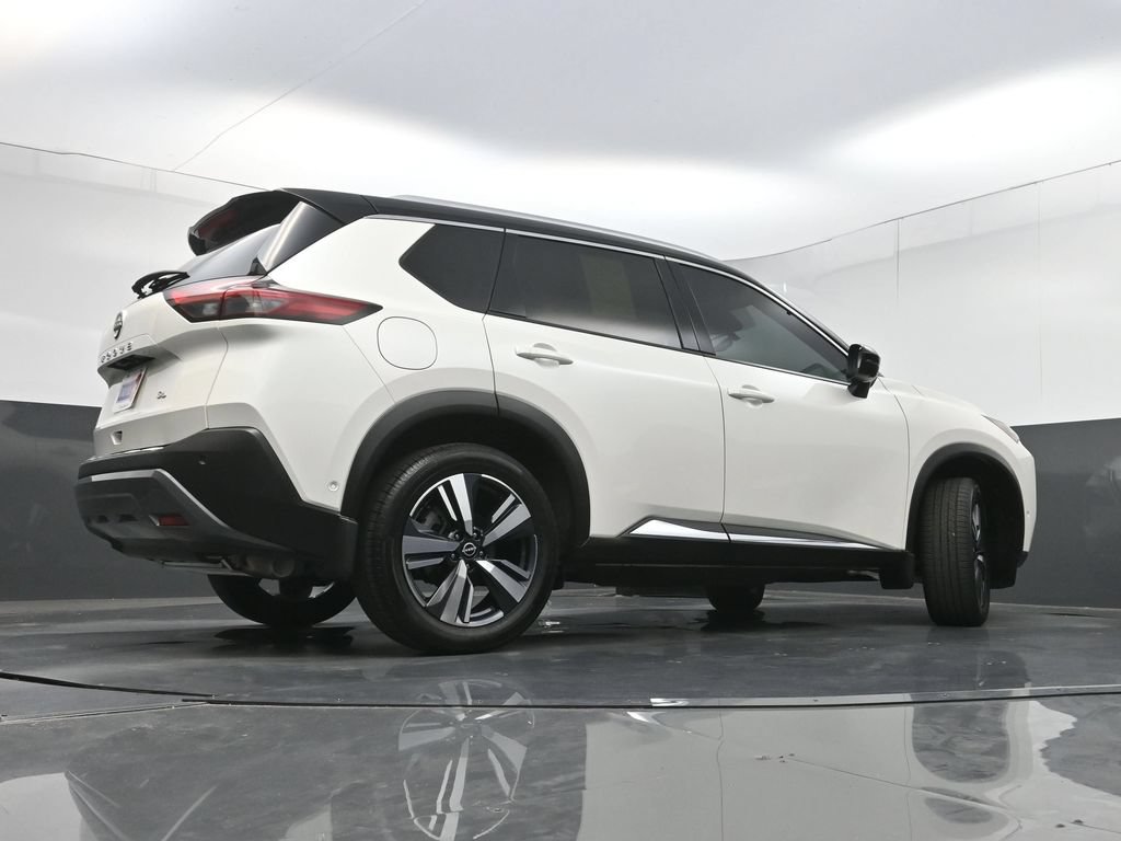 Used 2023 Nissan Rogue SL w/ SL Premium Package FWD image 32