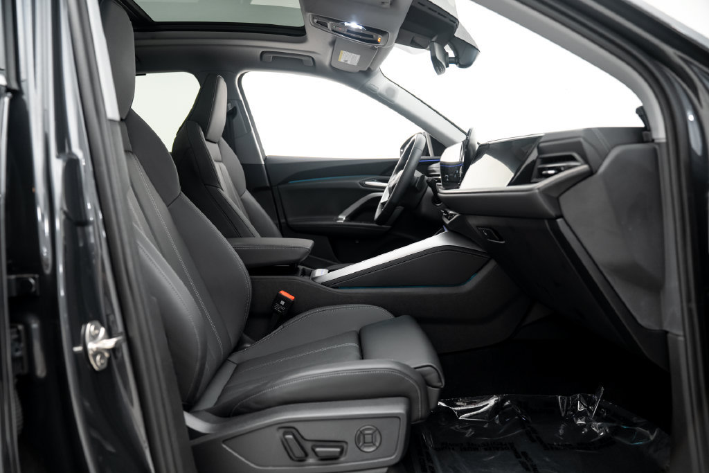 Certified 2025 Audi Q5 Prestige AWD/4WD image 13
