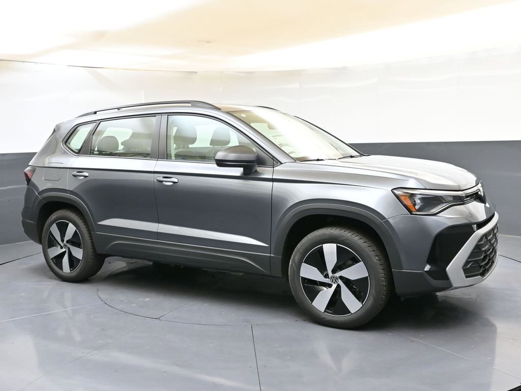 Used 2025 Volkswagen Taos S AWD/4WD image 7