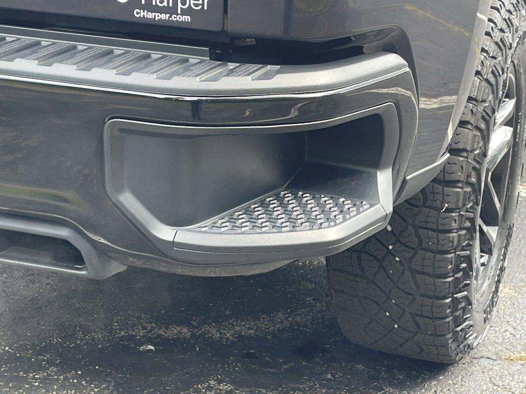 Used 2024 Chevrolet Silverado 1500 LT Trail Boss w/ LPO, Dark Essentials Package image 19