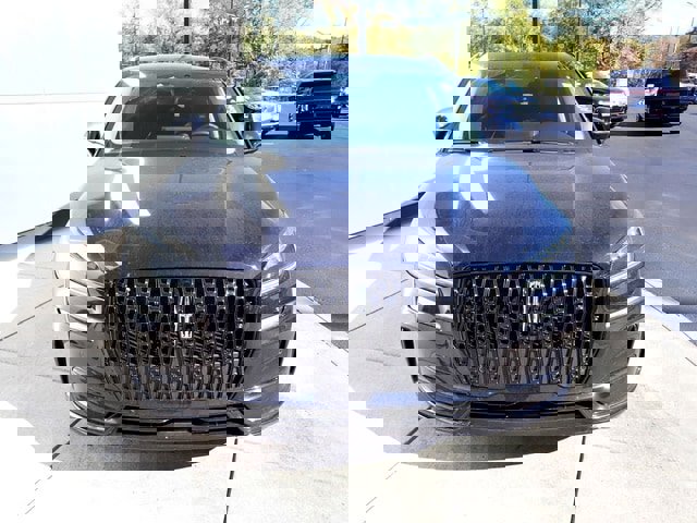 New 2026 Lincoln Corsair Premiere image 9