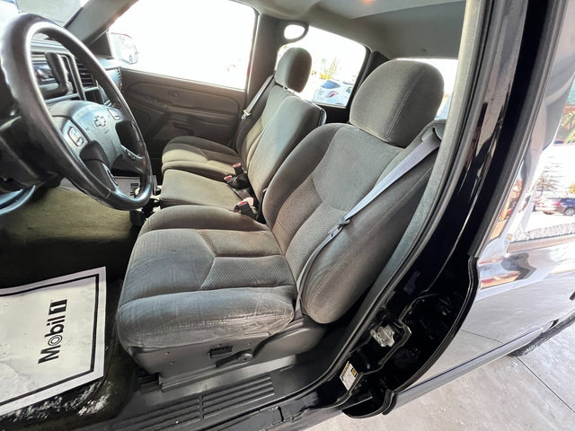Used 2004 Chevrolet Silverado 1500 LS image 14