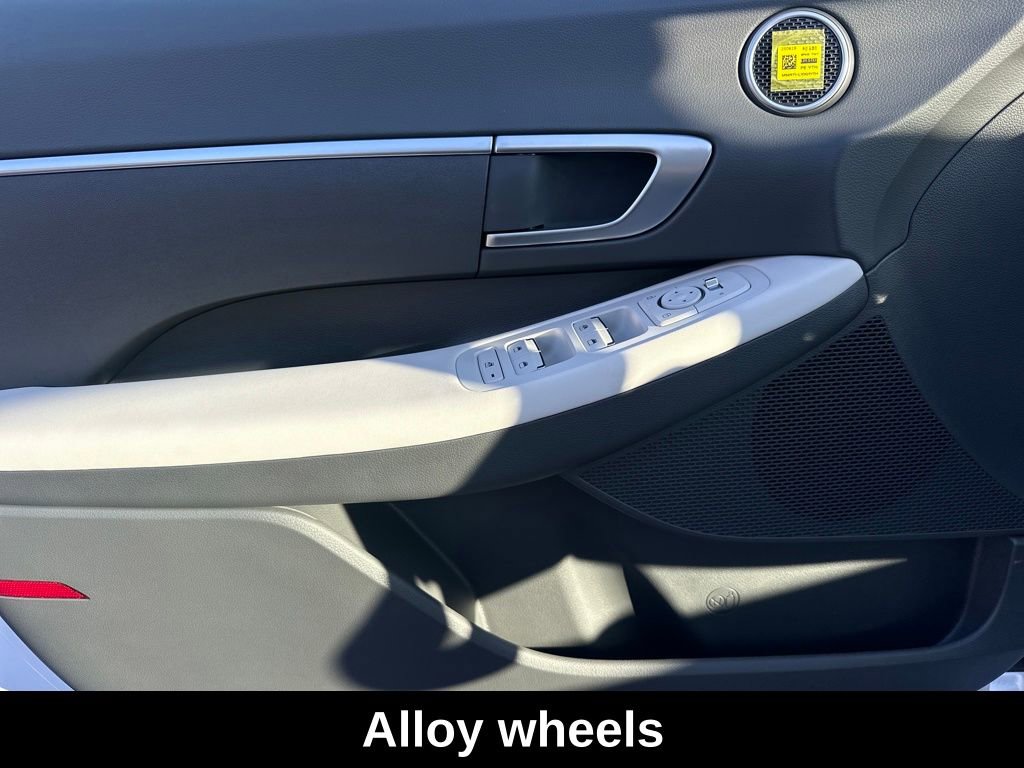 Used 2026 Hyundai Sonata SE image 15