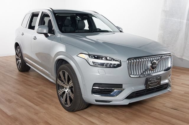 Used 2024 Volvo XC90 T8 Plus w/ Protection Package Premier AWD/4WD image 3