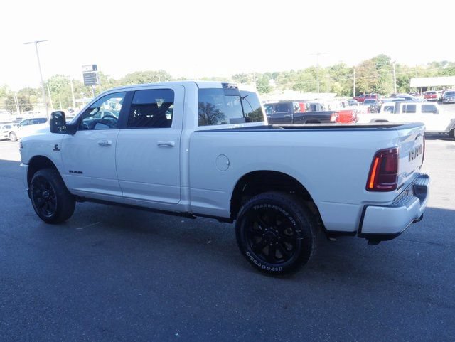 New 2025 RAM 2500 Laramie AWD/4WD image 11