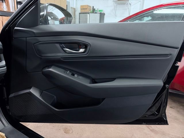 Used 2025 Honda Accord SE image 15