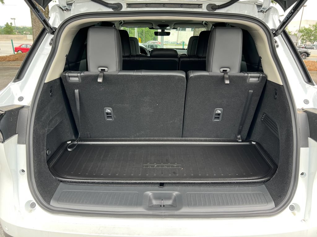 Certified 2026 INFINITI QX60 Luxe w/ Cargo Package FWD image 19