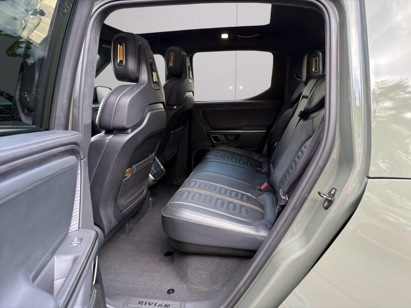 Used 2022 Rivian R1T Launch Edition AWD/4WD image 10